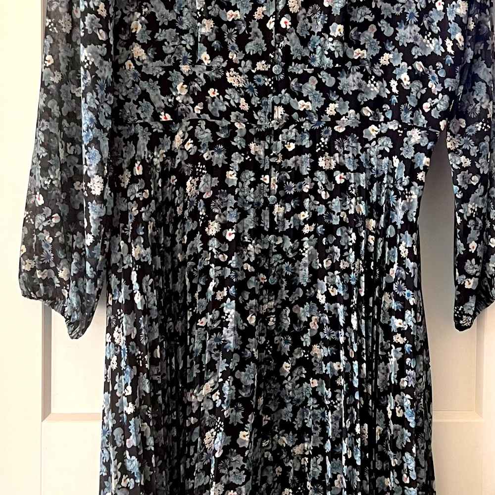 Elie Tahari dress with pleats